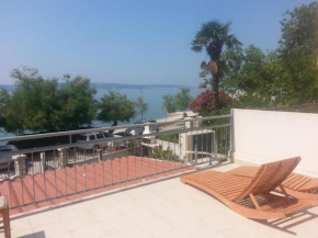 Гостиница Apartments Mateljan 1715  Каштел Камбеловац